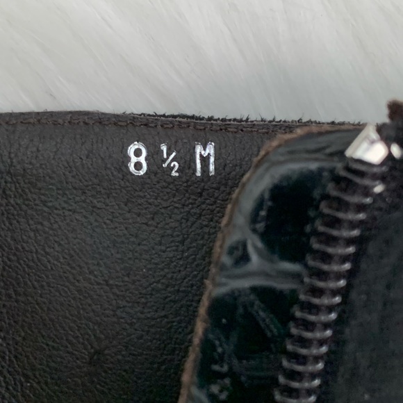 Donald J. Pliner Black Suede Heeled Boots Inside Zipper Size 8 1/2 M Women - Picture 9 of 13